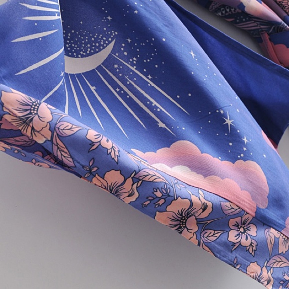 Gorgeous crescent moon cotton kimono top - Picture 3 of 9